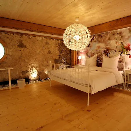 Rainhof Scheune & Naturpark Restaurant Otel 3*