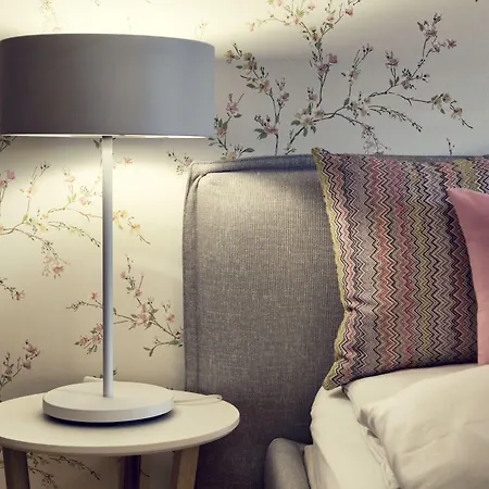 Otel Rainhof Scheune & Naturpark Restaurant Kirchzarten